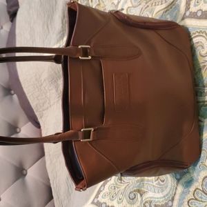 Sarah Wells leather Abby pump bag